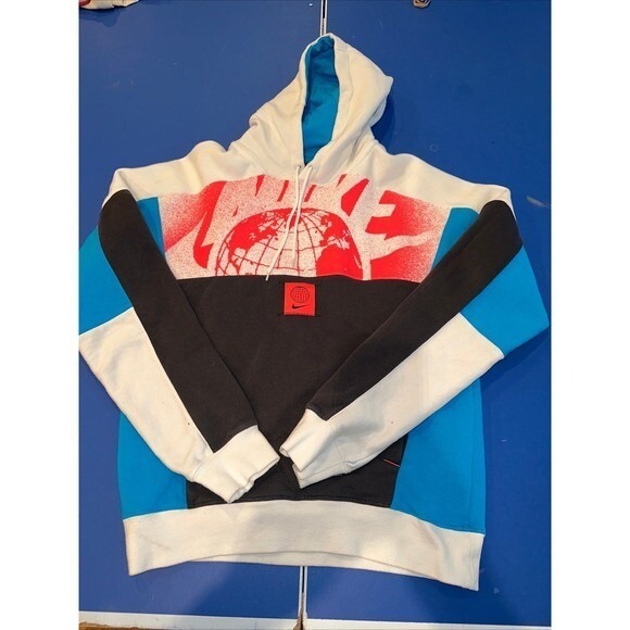 ‎Hoodie - Picture 1 of 3